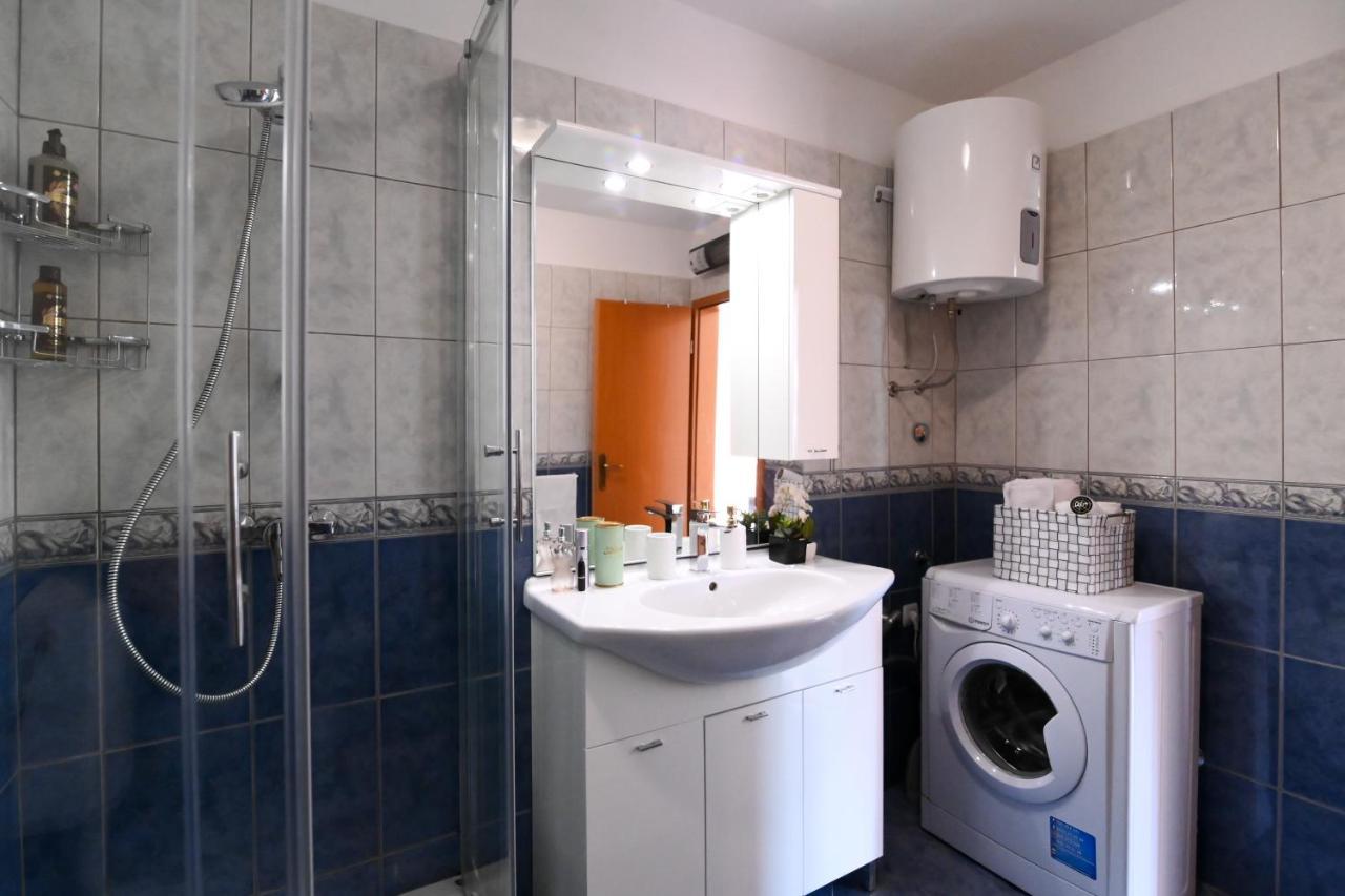 Appartement Rossy à Rijeka Extérieur photo